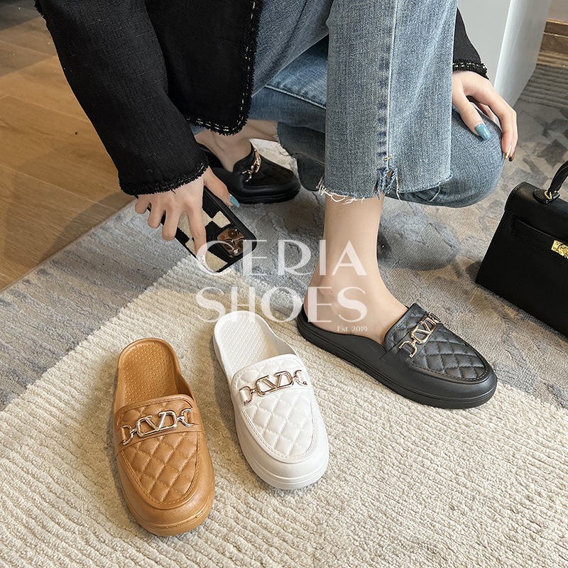 BALANCE Sandal Slop Slip On Wanita Import Korean Bahan Karet Jelly Tebal Empuk Elastis Motif V Anti Slip