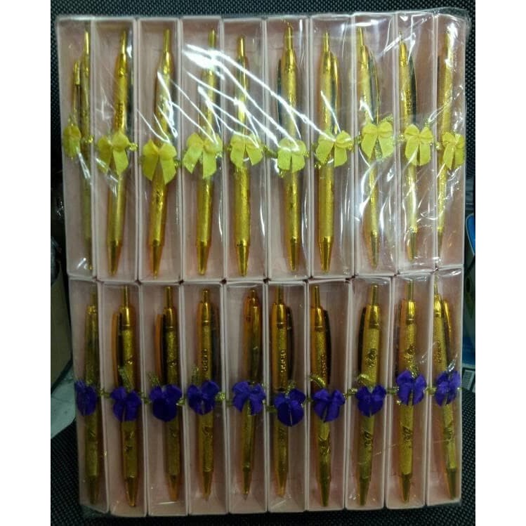 

Souvenir Pernikahan Pulpen Box Mika pita Sovenir Murah Cantik