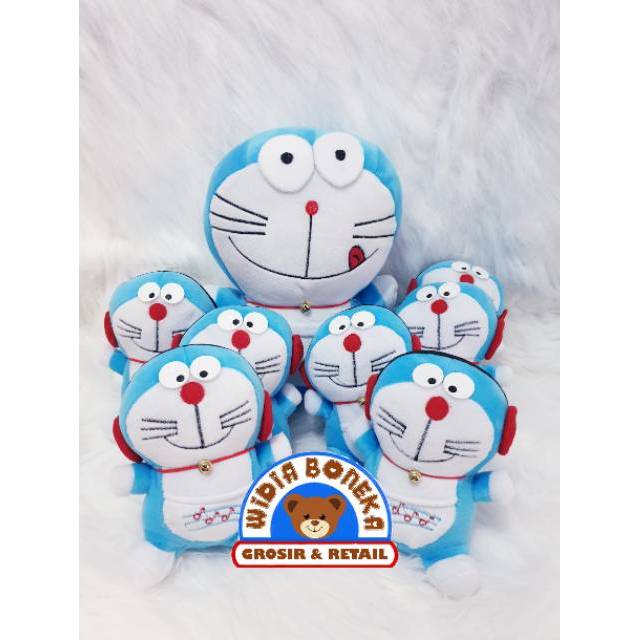 Boneka Beranak Doraemon Walkman