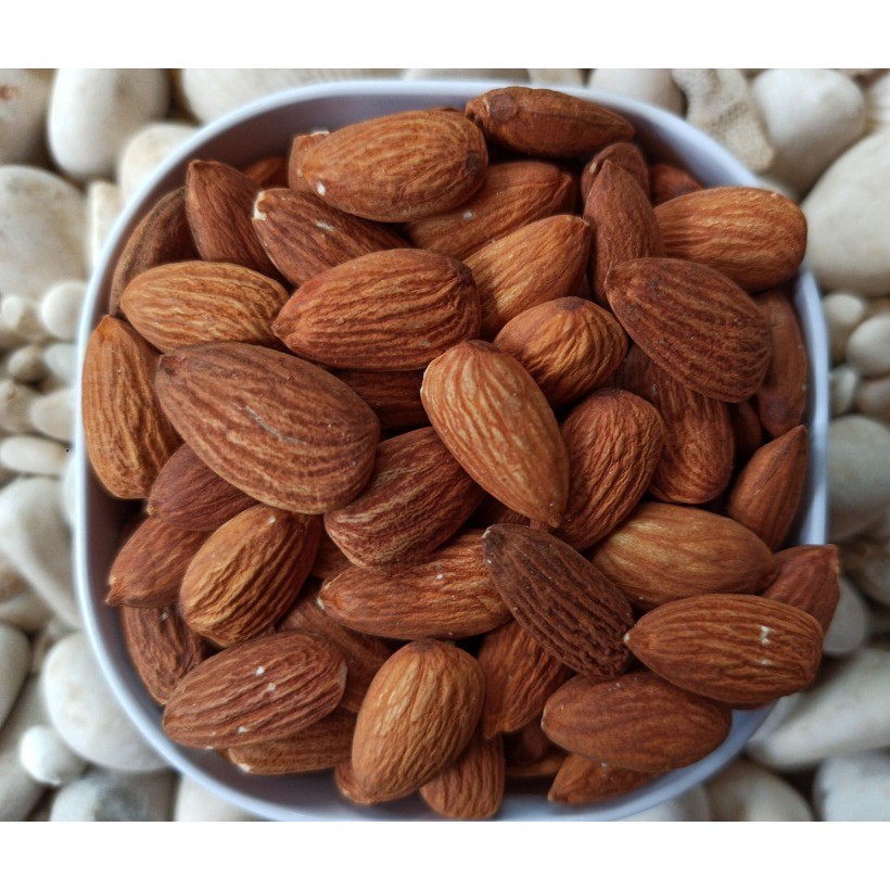 

Kacang Almond utuh panggang oven 100 gr / whole roasted almond 100 gram
