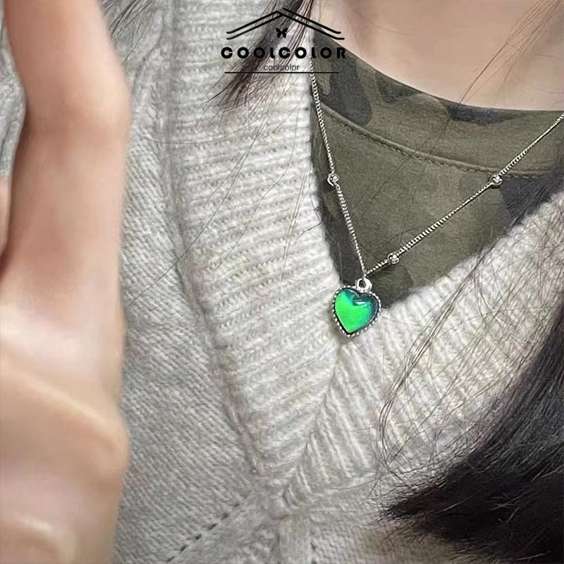 COD Kalung Cinta Berubah Warna Hangat Desain Niche Wanita Manis Keren Fashion Kalung All-Match terbaru di tahun 2022