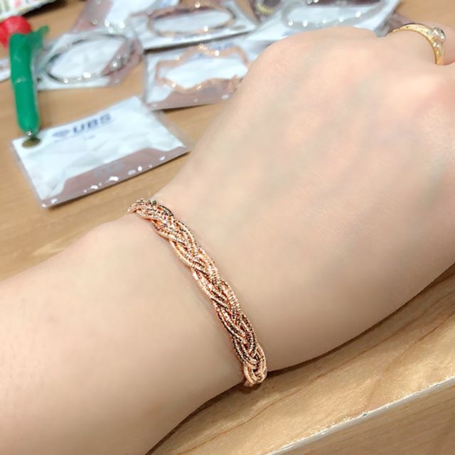 Gelang rantai flexible anyaman emas putih