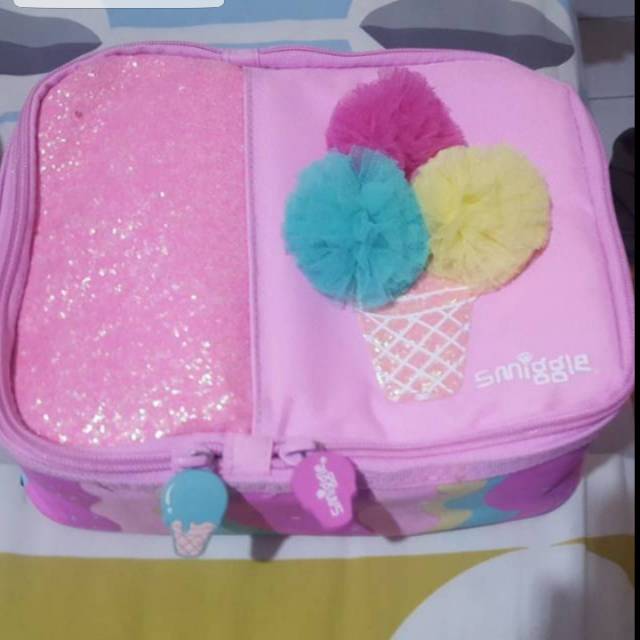 Preloved Smiggle Lunch Box