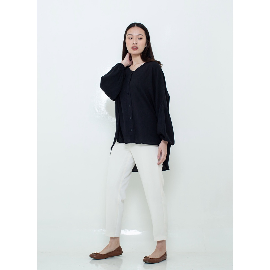 Ixora Abia Oversized Shirt - Kemeja Wanita Oversized-Black