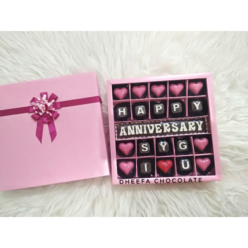 

cokelat box custom anniversary