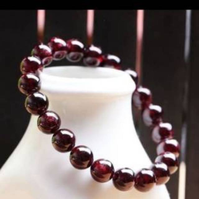 Gelang Batu Garnet Star