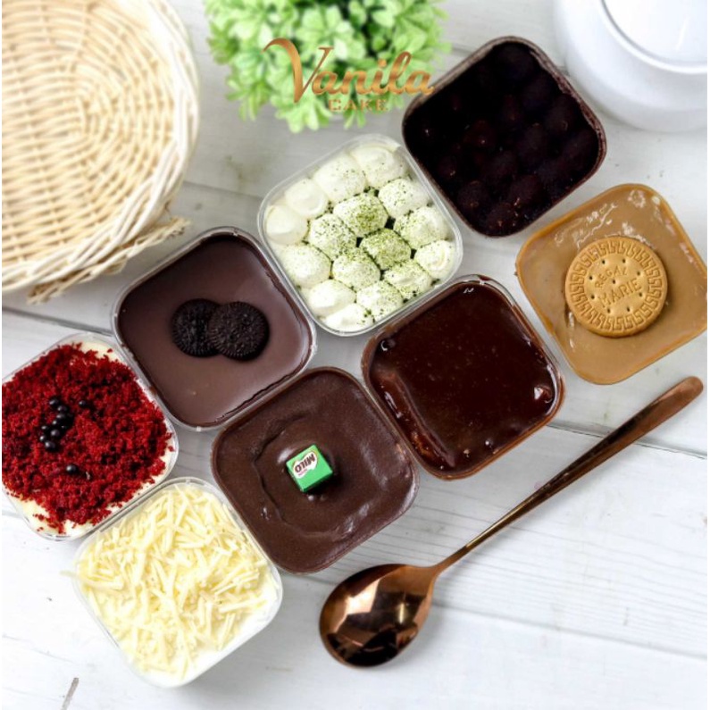 

Mini Cake Dessert Box - Vanila Cake