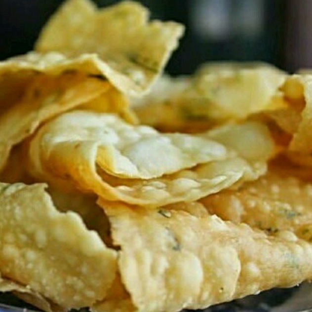 

keripik bawang spesial 250gr kripik bawang super enak gurih banget renyah