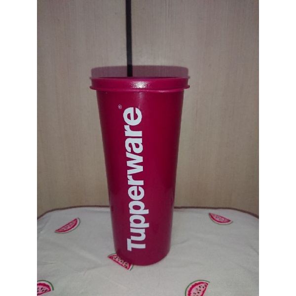 Giant Tumbrel (botol minum) 100% Original Tupperware