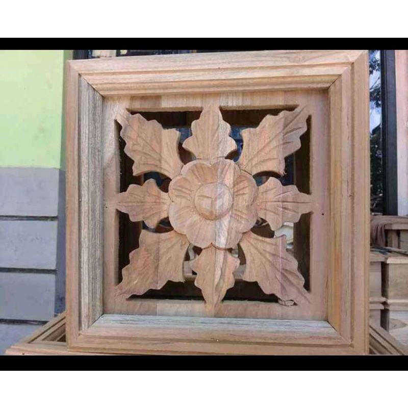 Loster kotak persegi ukir kayu jati ukuran 15*15cm