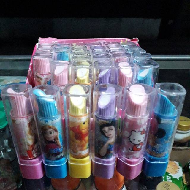 

Penghapus karakter berbentuk seperti lipstik pada umumnya murah harga ecer