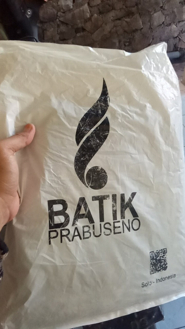 Kuncoro Sukma Kemeja Batik Pria Lengan Panjang Slimfit Katun Printing Hem Baju Seragam Kantor Modern