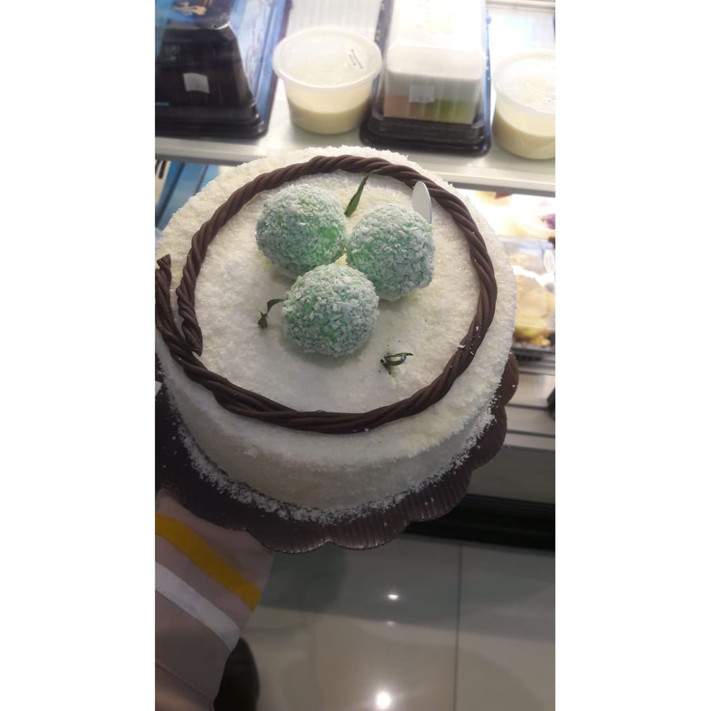 

KLEPON CAKE BIRTHDAY TAART PRIMA RASA BEST SELLER SALE PROMO ENAK RENYAH GURIH NAGIH LEMBUT CRUNCHY