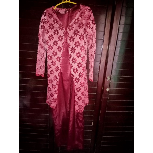 Dress/kebaya wisuda/modern