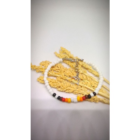 Gelang Putih Gantungan Lumba-Lumba