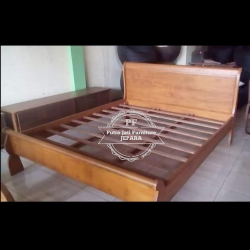 Tempat tidur/dipan minimalis ukuran 180cm kayu jati