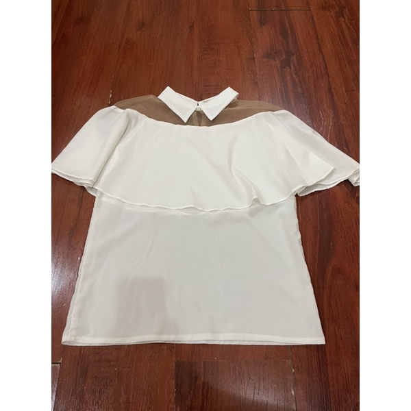 ATASAN PUTIH WANITA / KEMEJA PUTIH WANITA / KAOS PUTIH WANITA PRELOVED