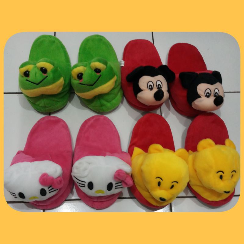 Sandal boneka karakter mickey mouse hello kitty keropi pooh ukuran dewasa
