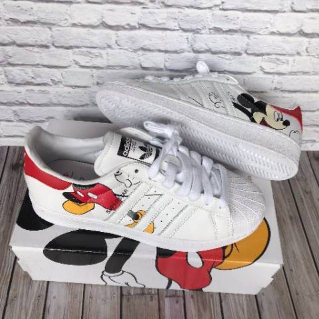 Sepatu Adidas Superstar x Disney Mickey