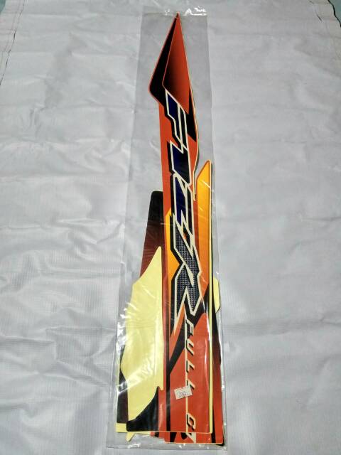 STRIPING F1Z R 2003