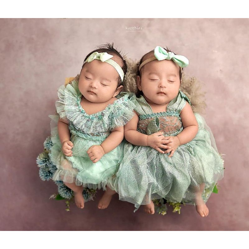 Edit Foto Bayi Kembar + Cetak Foto 10R / Edit Foto Bayi Newborn / Edit Foto Bayi Twin
