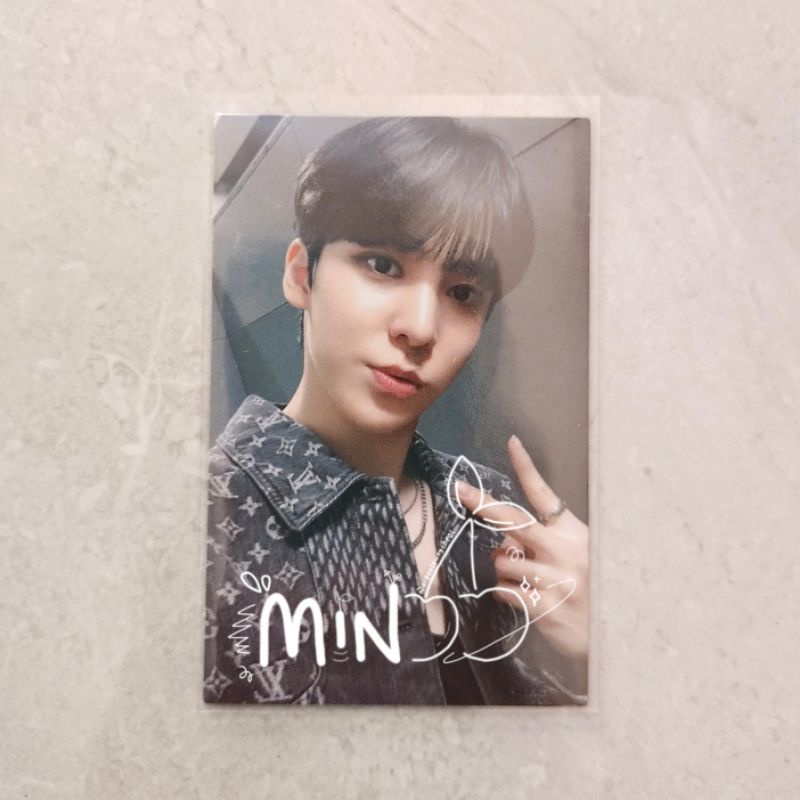 Photocard Ateez Yunho Fever pt 2 Album Limited Diary Version PC Official