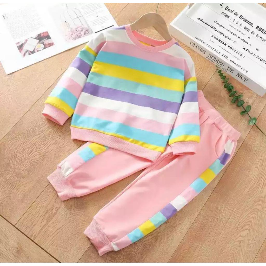 SETELAN ANAK SWATER ANAK TERBARU DAN KEKINIAN SETELAN SWEATER MOTIF PELANGI UMUR 105 TAHUN