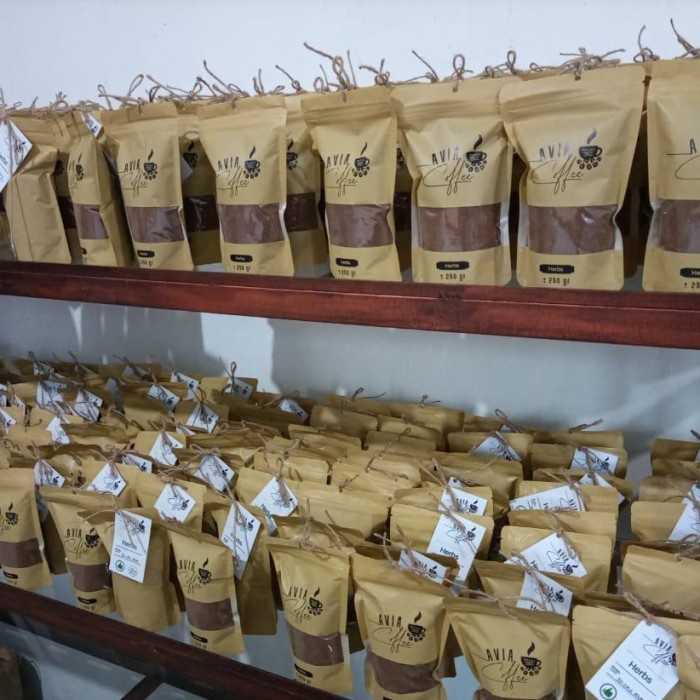 

coffe rempah avia majelis ar raudhah kopi avia