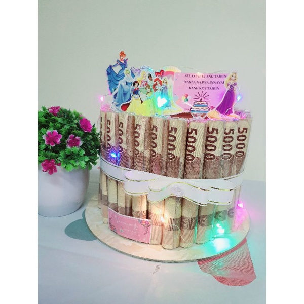 

Money Cake harga full sesuai gambar hiasan princes