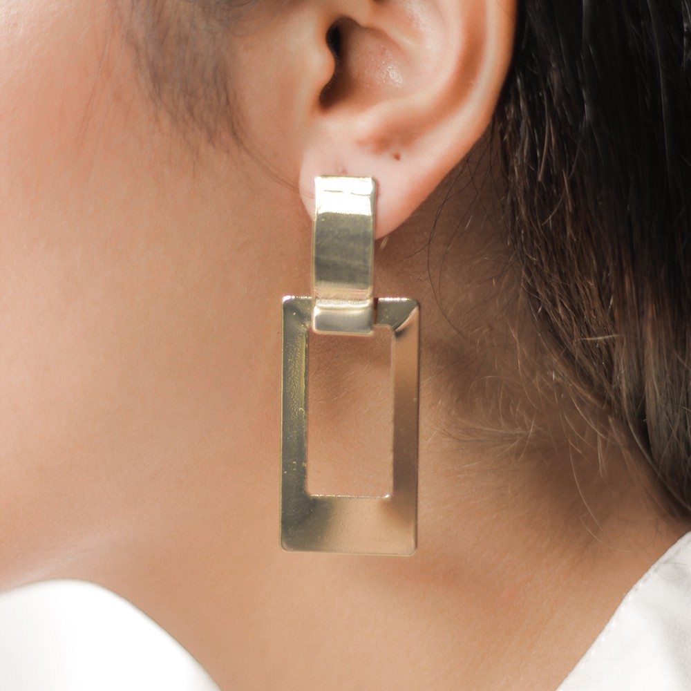DEORA earring