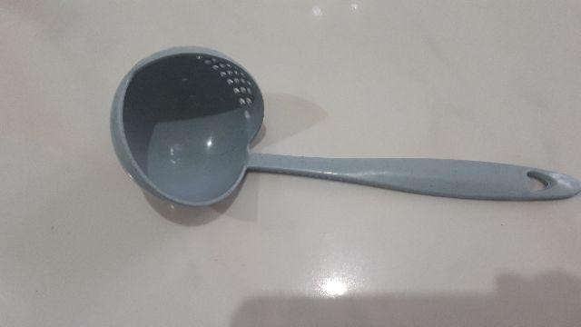 Sendok Kuah Dengan Tirisan