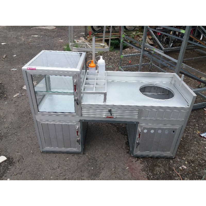 Rombong Pentol Bakso Sepeda Motor Rangka utama Sangat tebal, Rangka Bawah dilapisi siku besi sangat 