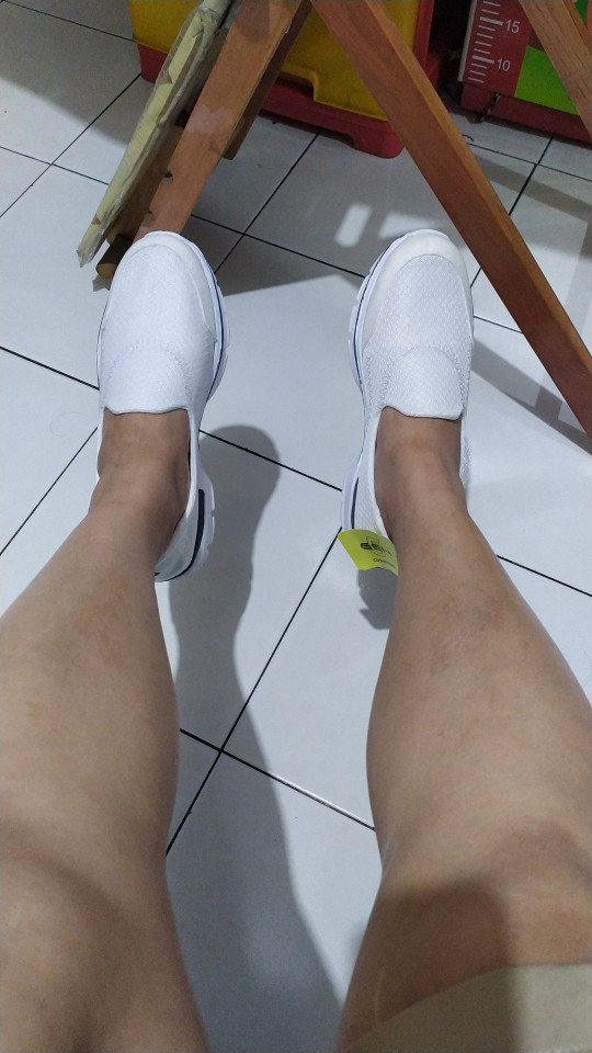 Sepatu Slip On Wanita. Sepatu Wanita Slip On. Sepatu Wanita Murah. Sepatu Batik Wanita. Sepatu