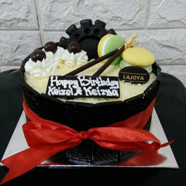 Blackforest Custom Anniversary Cake Kue Ulang Tahun Birthday Cake Shopee Indonesia