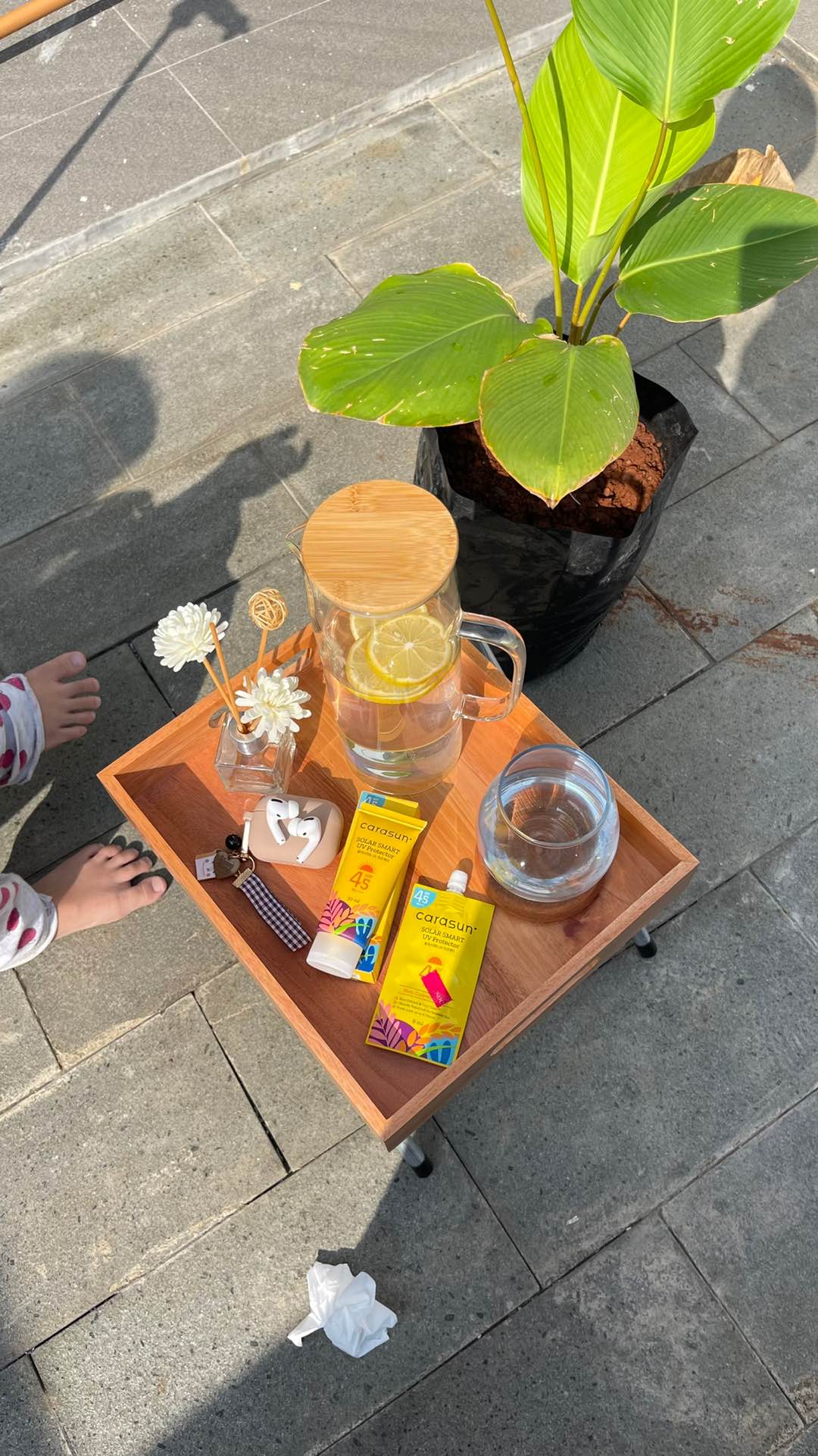 The Home Edit Glass Jug With Bamboo Cover/ Teko Kaca Tutup Bamboo