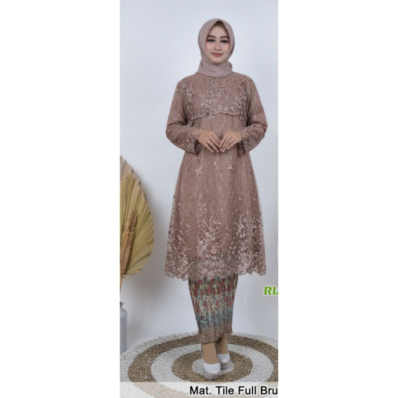 SET KEBAYA TILE BORDIR MODERN/KEBAYA MODERN
