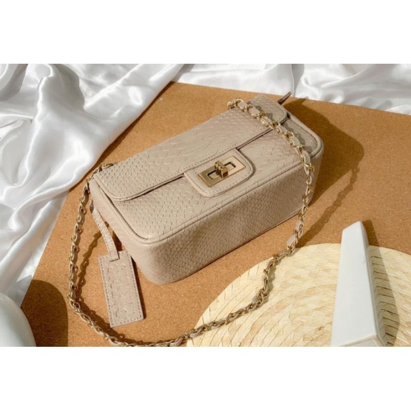 Patris Bella Sling Bag Wanita / Tas Selempang Wanita