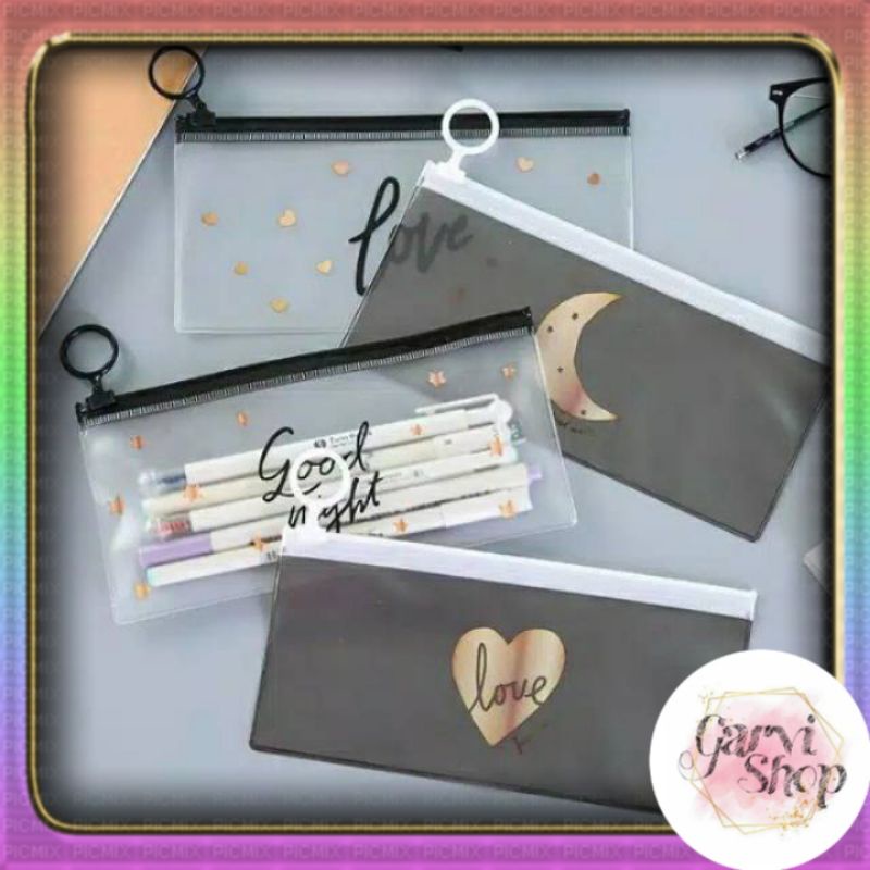 

[COD] TEMPAT PENSIL TRANSPARAN MOTIF UNIK BULAN LOVE / ZIPPER ATK TERBARU