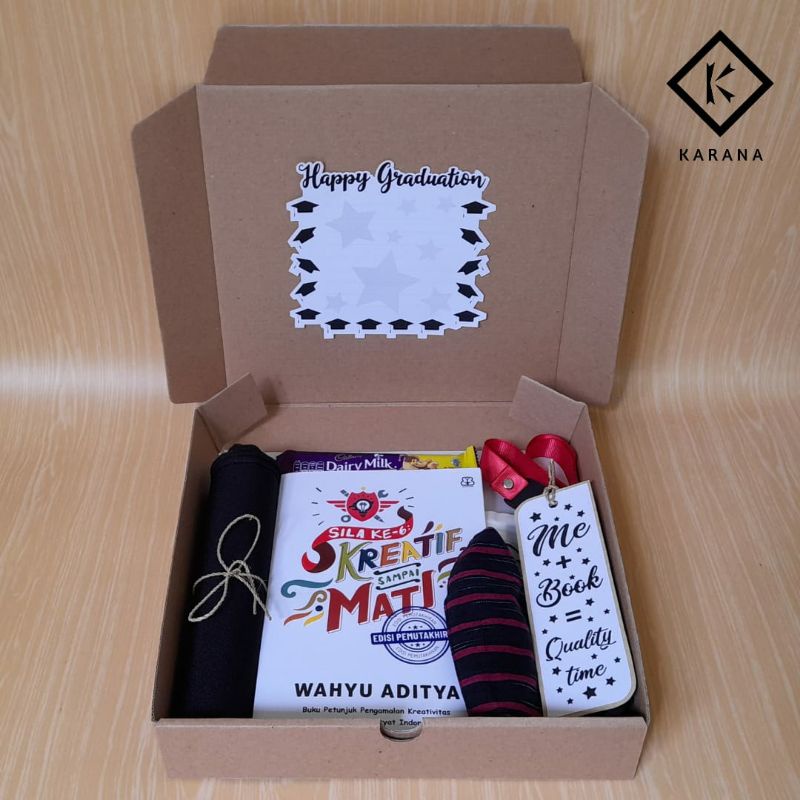 

Book Hampers/Kado Wisuda - Graduation Gift P3