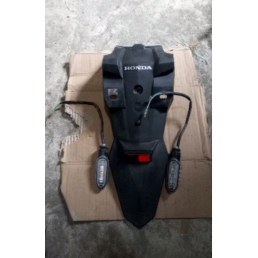 spakbor belakang 2nd ori new cb150r led k56