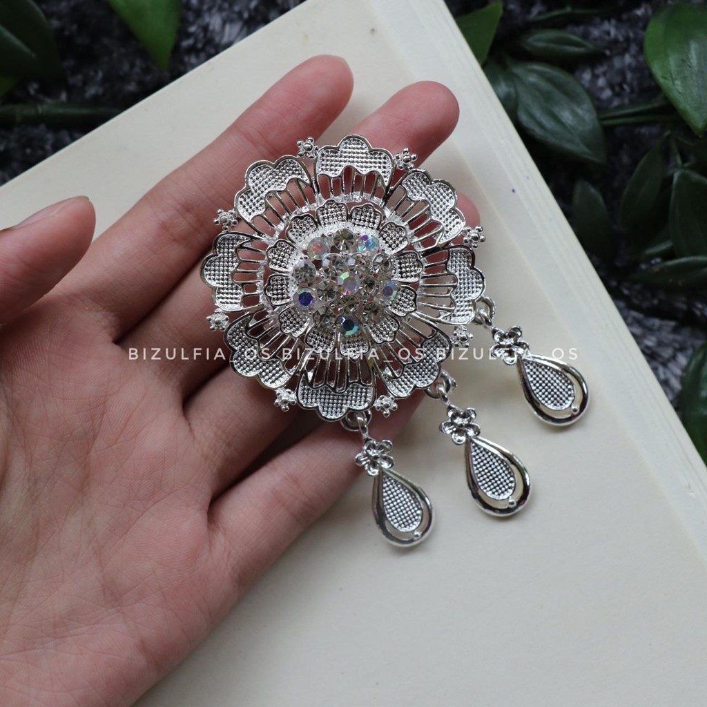 Bros kebaya / bros kutubaru / bros dada / bros cantik / bros branded / bros wanita / aksesoris cewek-Fsilver