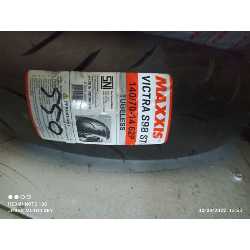 ban maxxis victra 140/70-14