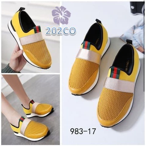 Dijual Sepatu Wanita Slip On Gutji Candy   202   Maroon  36 Limited