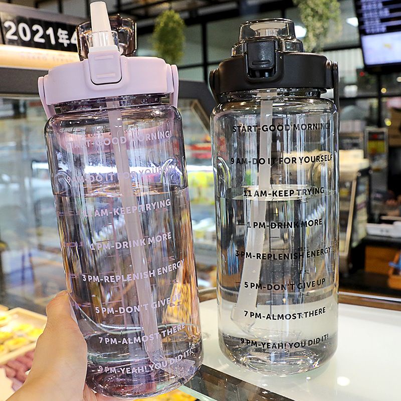 Botol Minum Traveling Bening 2 Liter Free Sticker 2D BPA FREE