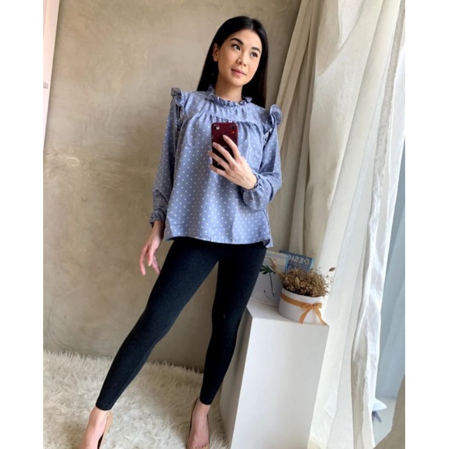 SNOW RUFFLE TOPS