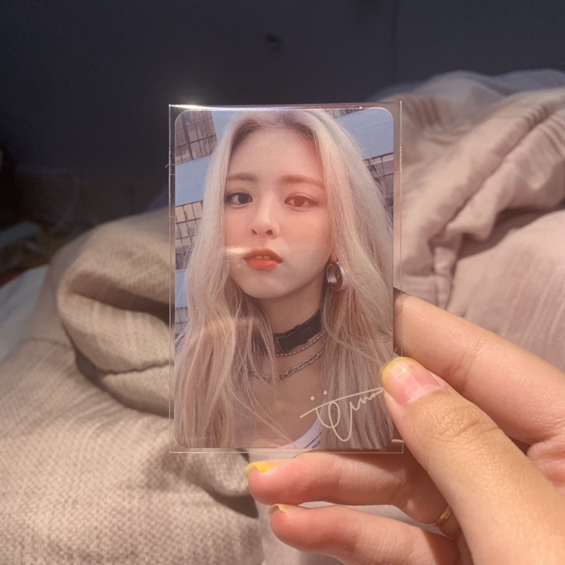 yuna icy sign [BOOKED]