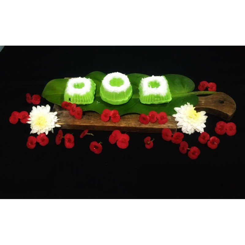 

Putu Ayu Pandan