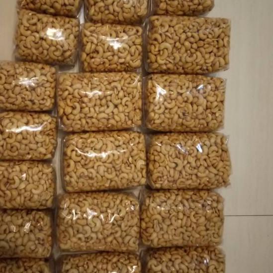 

COD !! 2.2 1KG Kacang Mete Goreng super Wonogiri 1 Kg [KODE 632]