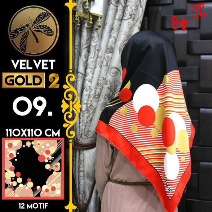 Jilbab Segi Empat Satin Black By Golden 2 / Velvet gold2 - Design 09