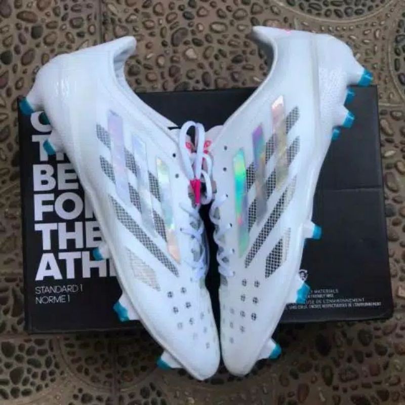 sepatu Bola Adidas Putih Silver